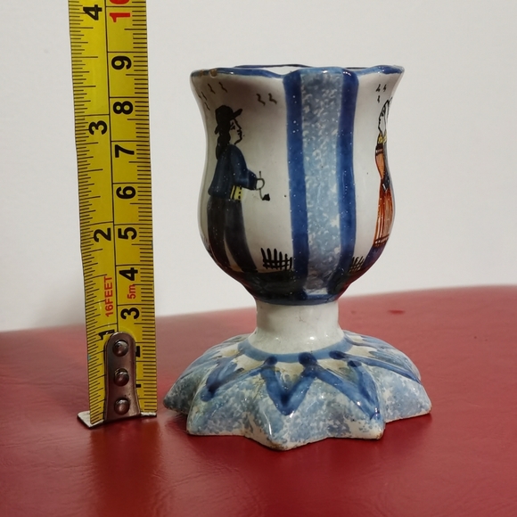 Vintage HB Henriot Quimper France Hand Painted Woman & Man Egg Cup Signed HB - Picture 6 of 6